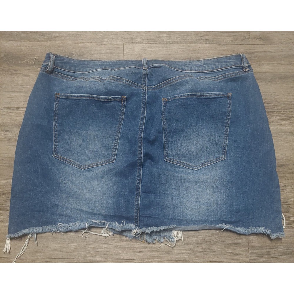 Women Plus Mini Bluejean Distressed Skirt Refuge+ - Picture 2 of 6